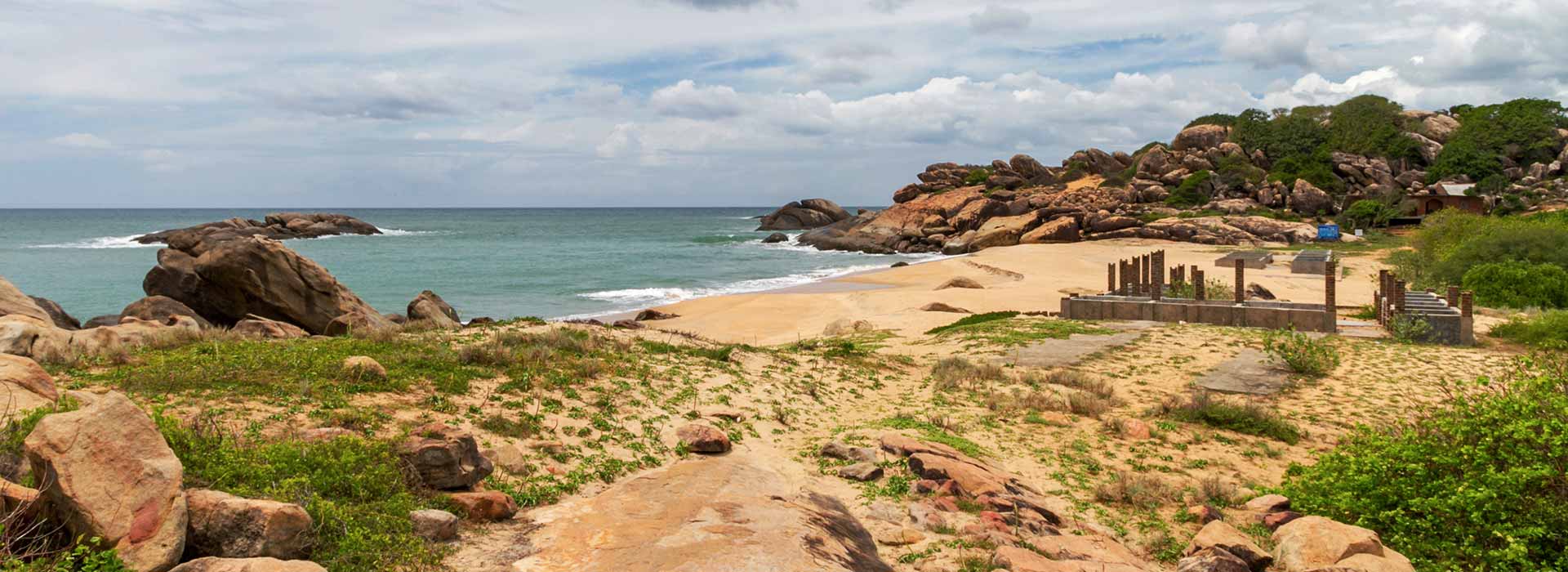 Crocodile Rock, Sri Lanka