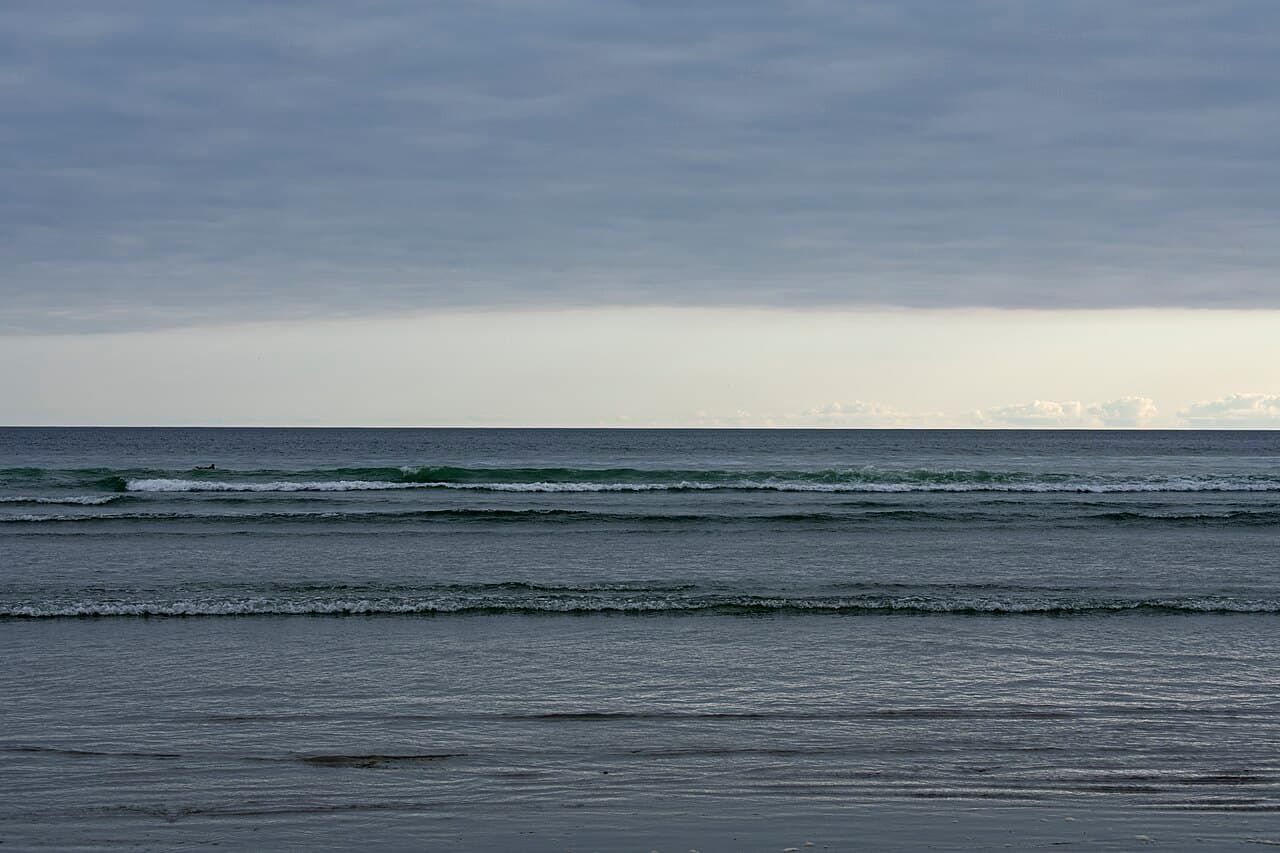 Long Beach, Canada